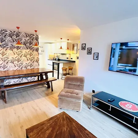 Charming Flat In The Heart Of Apartment *