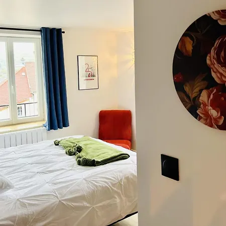 Apartman Charming Flat In The Heart Of *